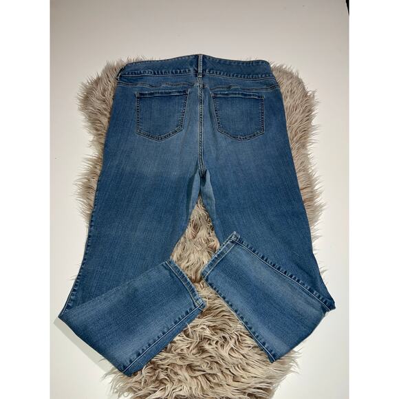 Torrid women’s super soft blue jeans jegging - Picture 6 of 16